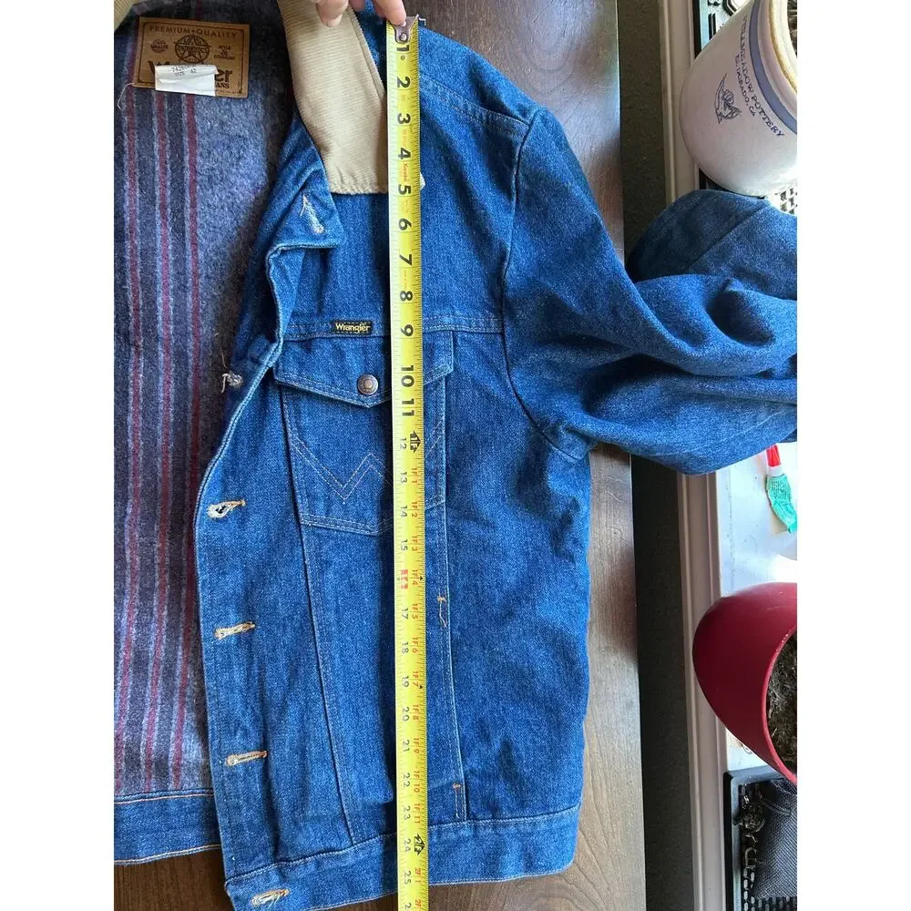 VTG Wrangler Blanket Lined Denim Western Jacket USA Size 42 Classic Style